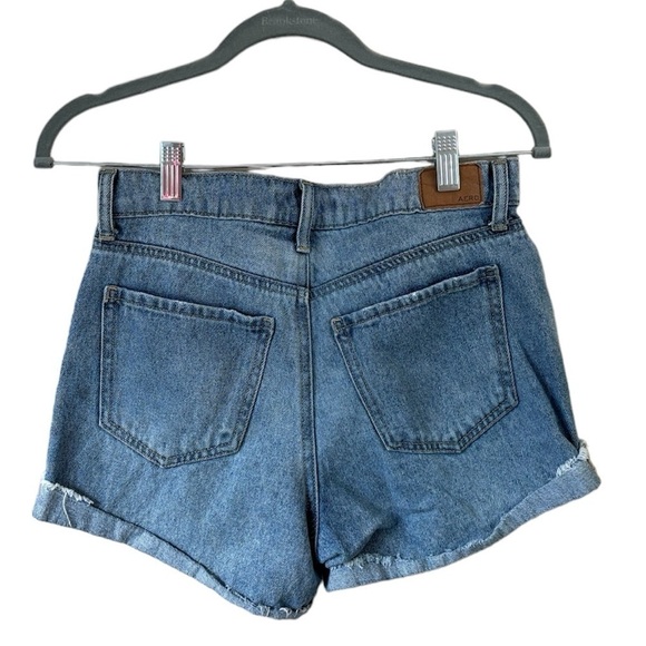 AERO Mom Short Denim Jean Shorts Button Fly Women's Size 2 - Picture 2 of 7